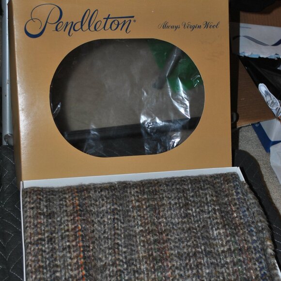 PENDLETON OCCASIONAL THROW MULTI COLOR BEIGE AND BROWN - Picture 1 of 4